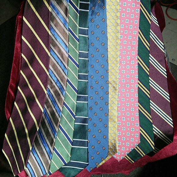 SOLD. BROOKS BROTHERS TIE LOT - Picture 1 of 2